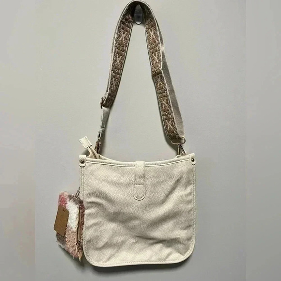 NWT Simply Southern purse with matching zipper wallet. - Picture 5 of 7